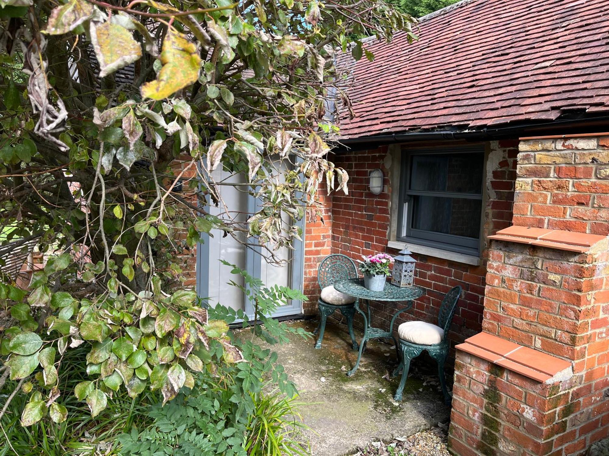 Street Farmhouse Godshill  Exterior photo